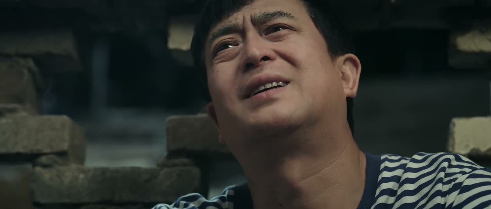 那在家让你姥爷打美了