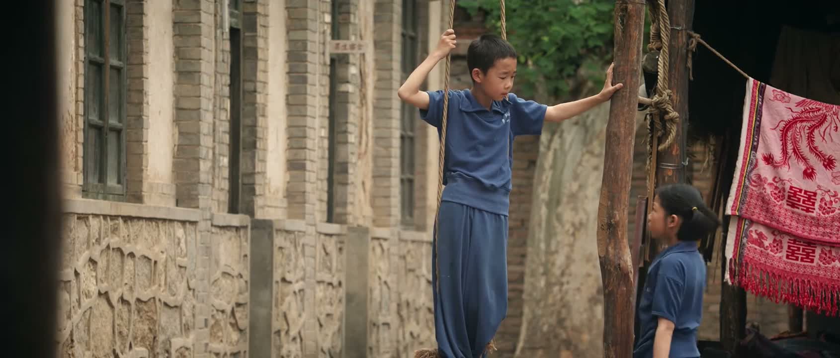 你跟黄主任说说情