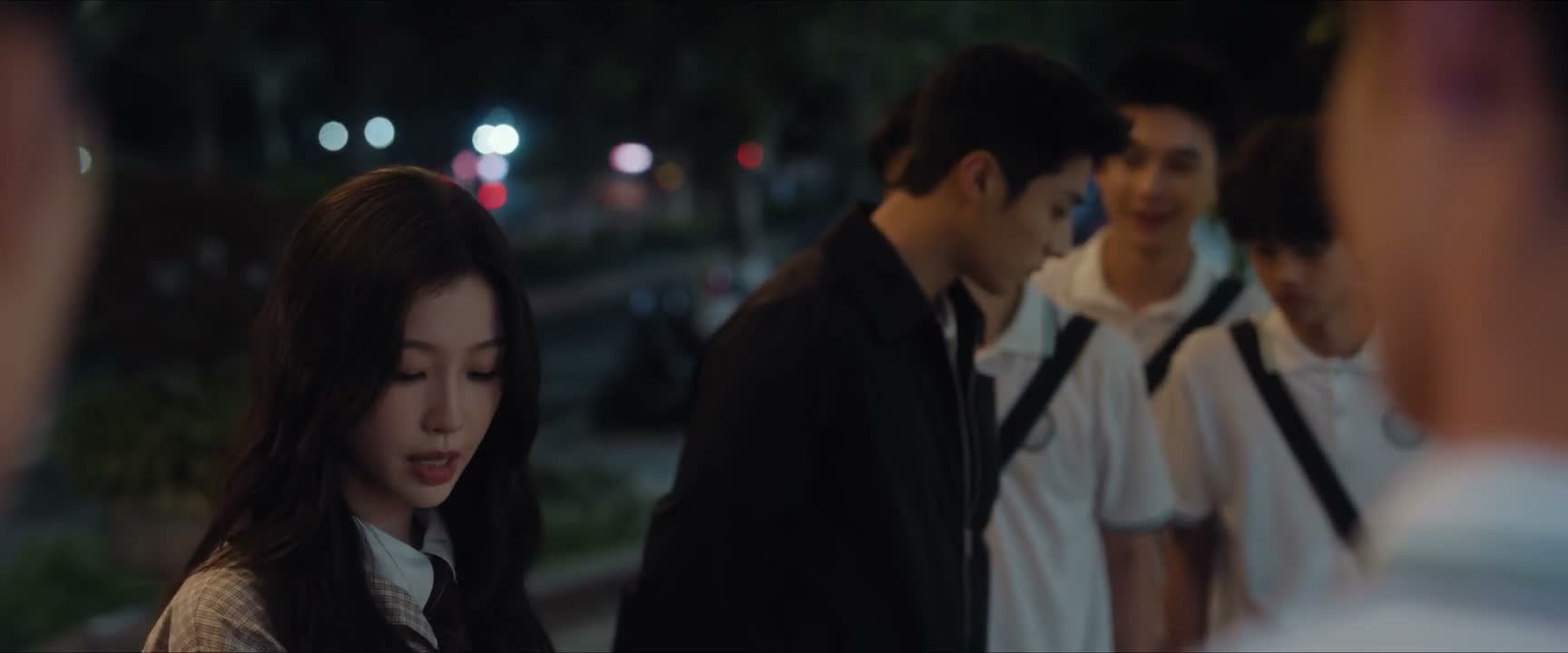 没事 擦破了点小皮 大家放心