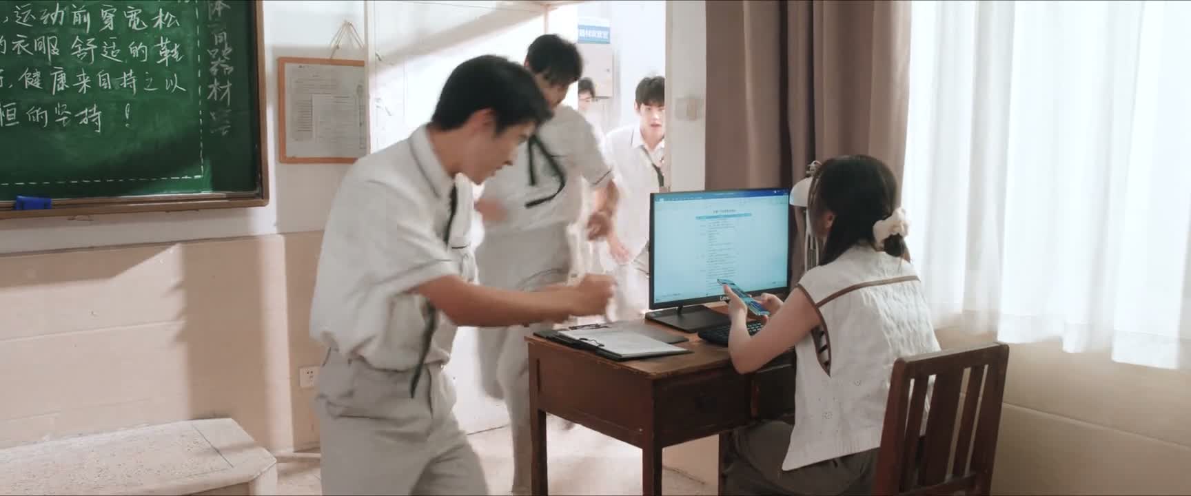 你快看我们拍的照片