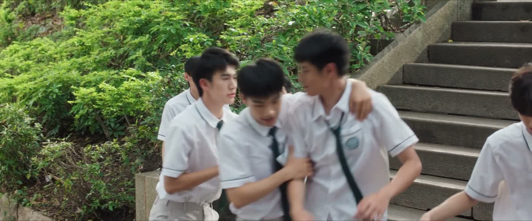 我还没问她叫什么名呢 兄弟们脸不多
