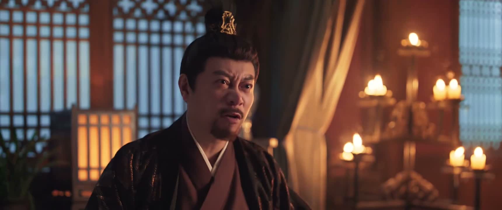摆出这副高高在上的样子