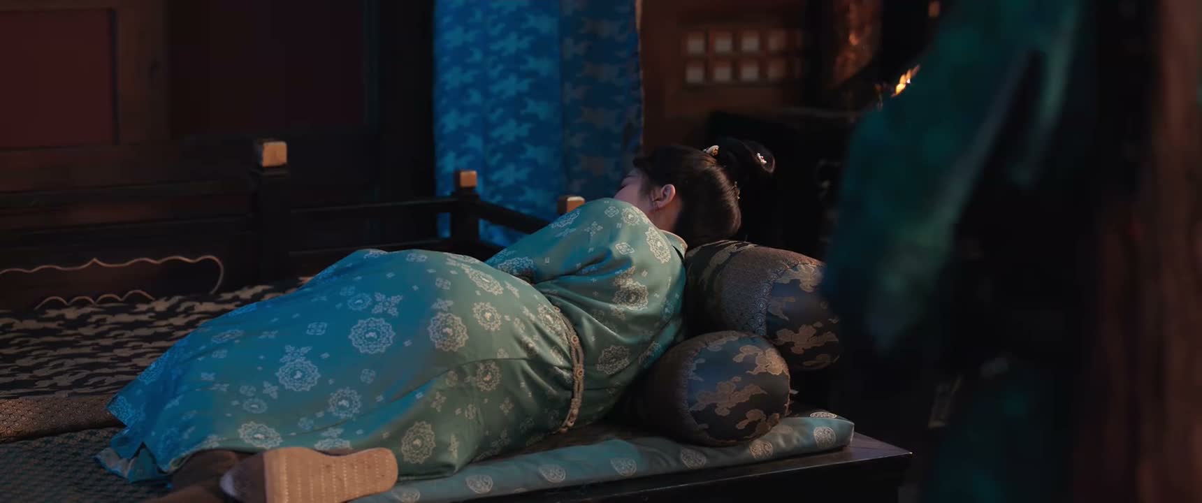 楚老先生已经安全回到交州府