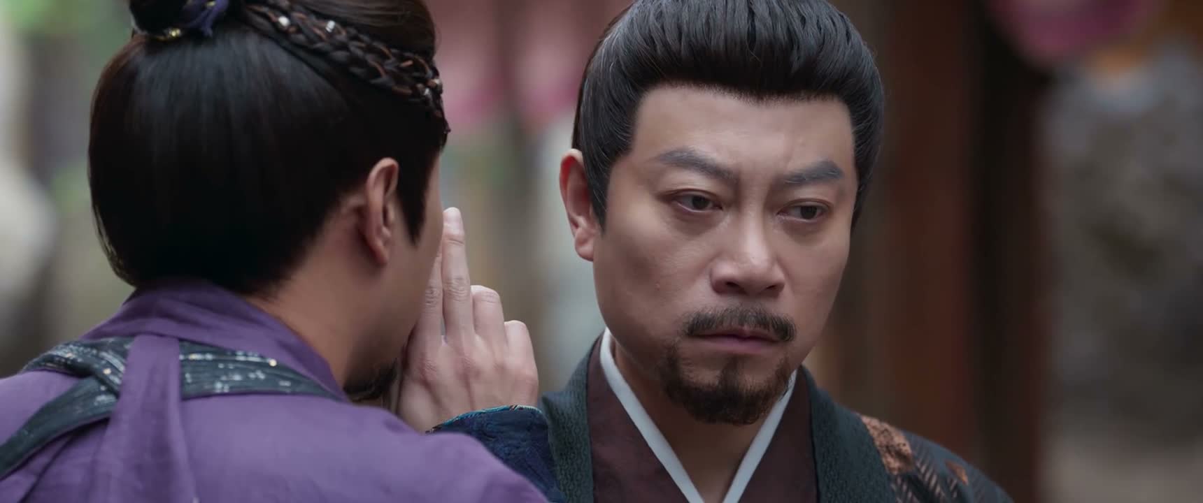 想请李大人去叙叙旧