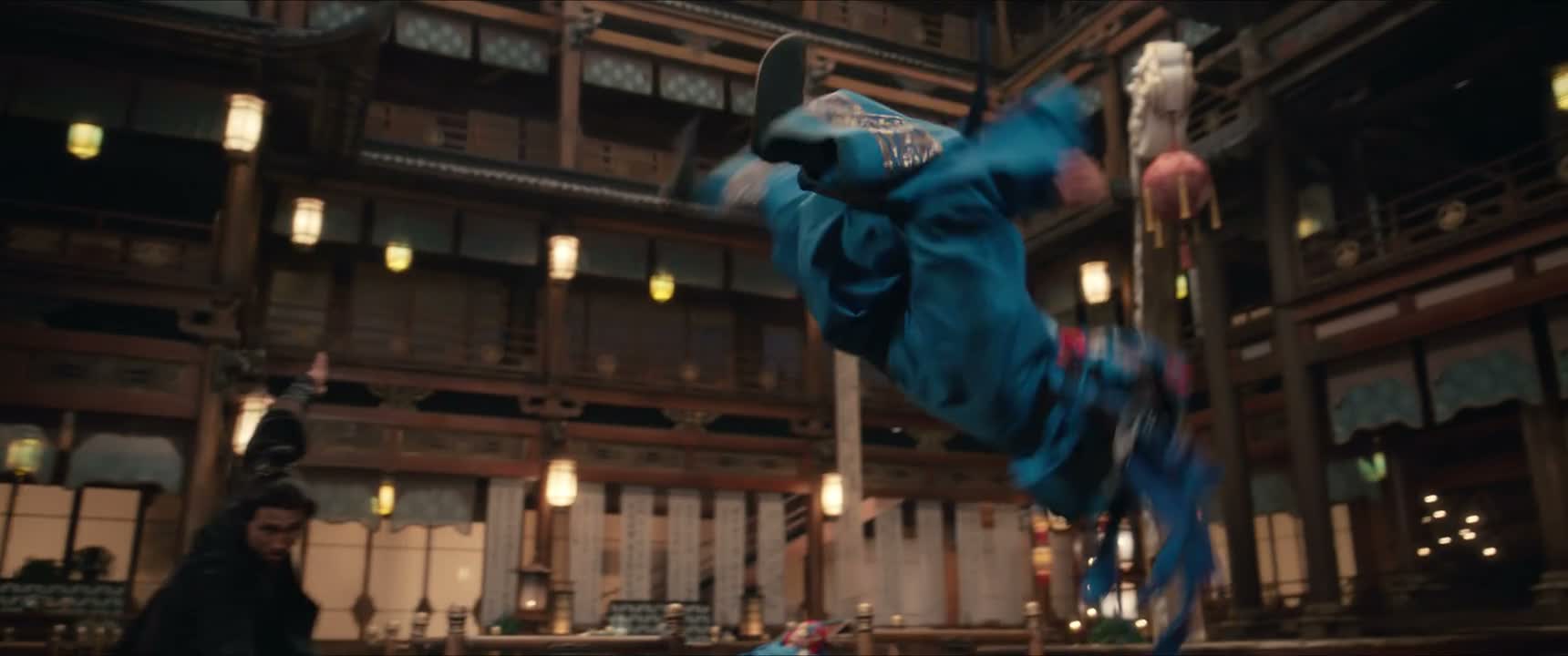 是左冲右突