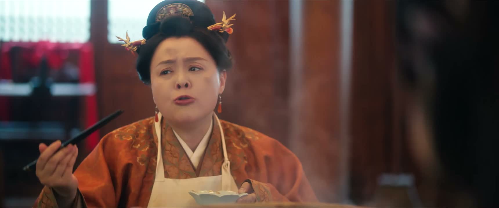 听不懂就对了 吃就行了