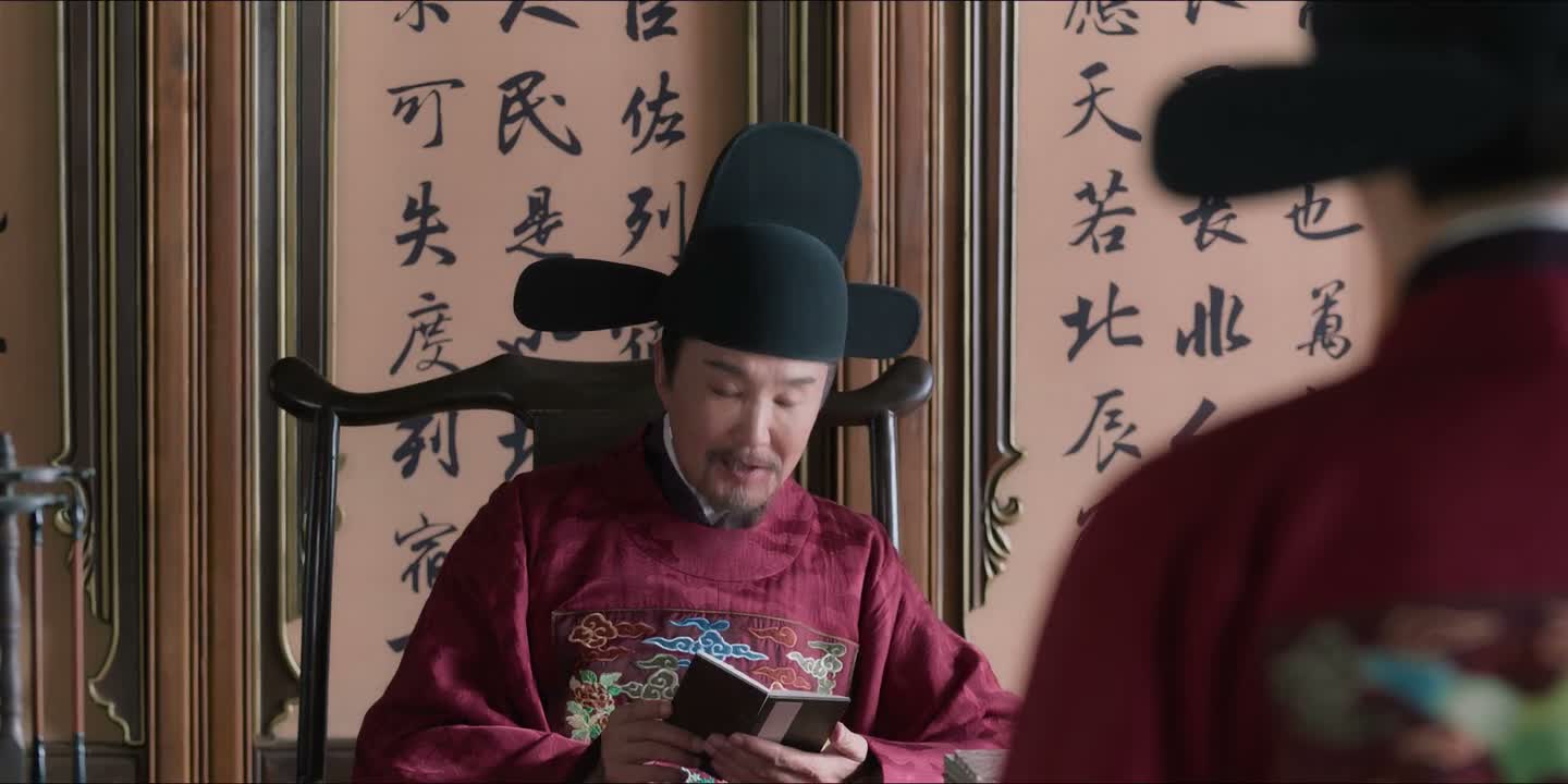 就是太过拘谨了