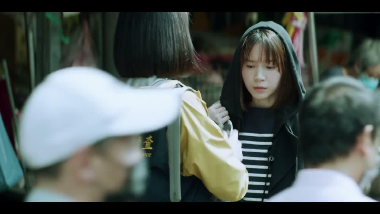 不好意思 警察办案 问你几个问题