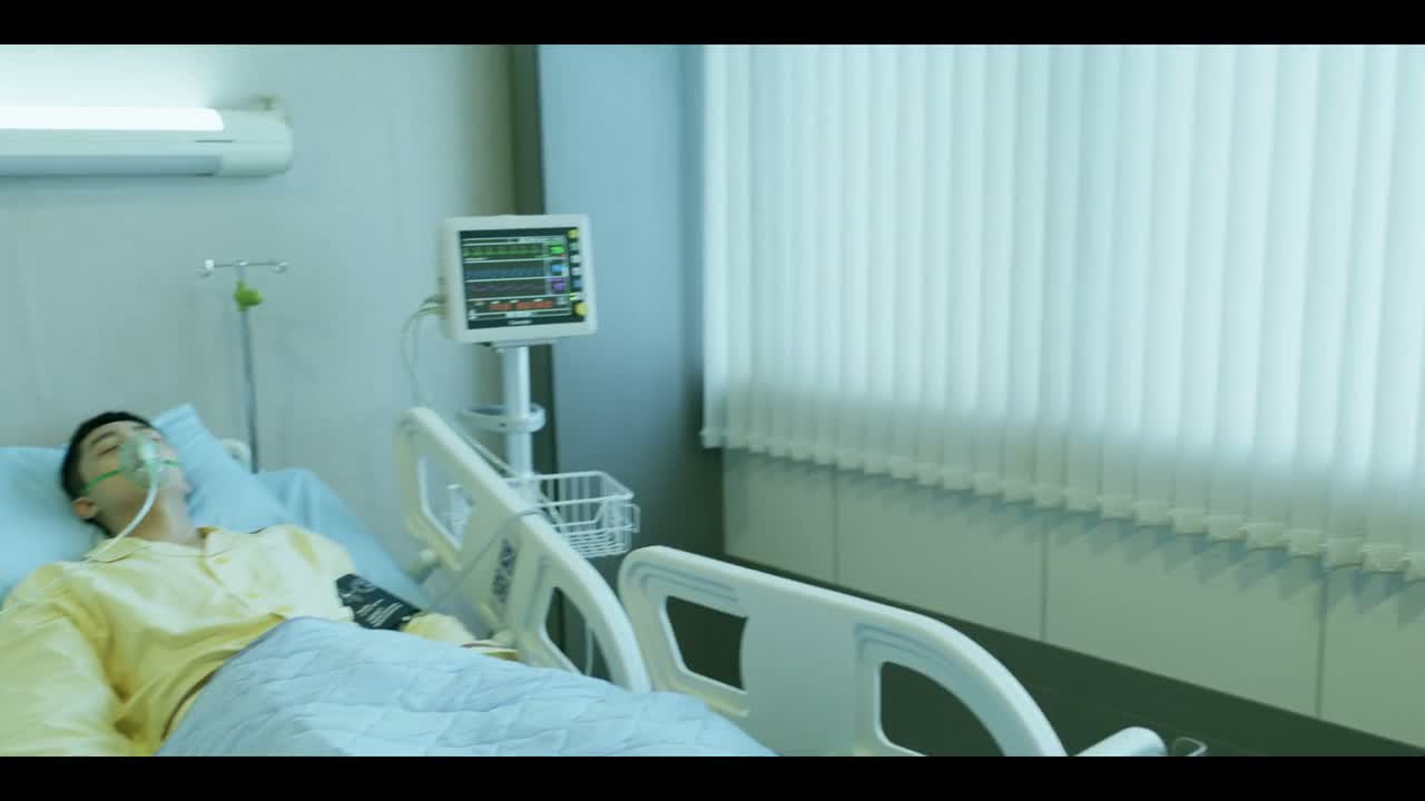但他迟迟没有现身