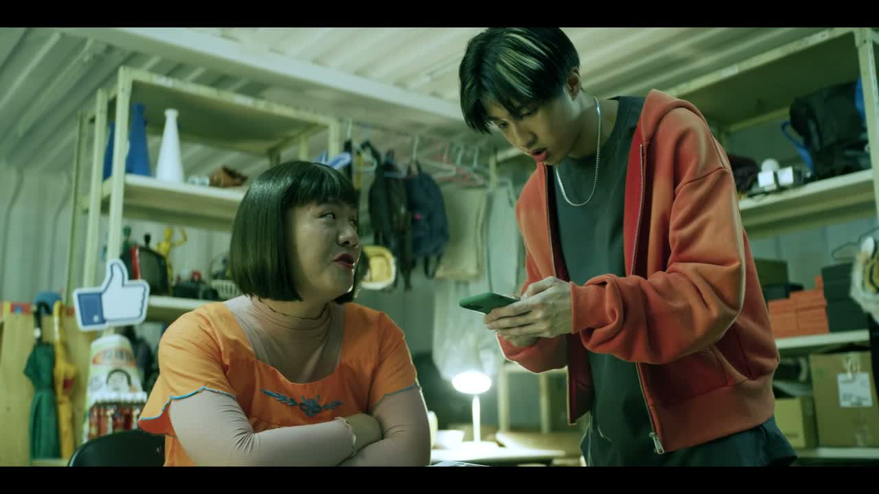- 连IG都没有哎 - 啊?