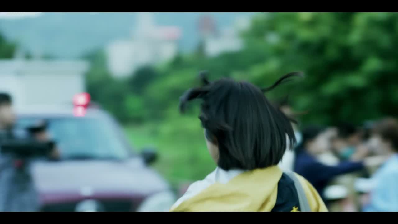 - 怎么现在有人落水？ - 对啊
