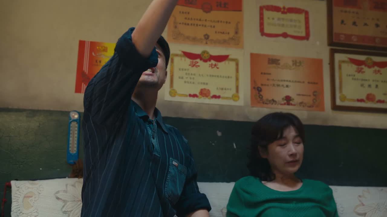 你 你小子跟我顶嘴了你