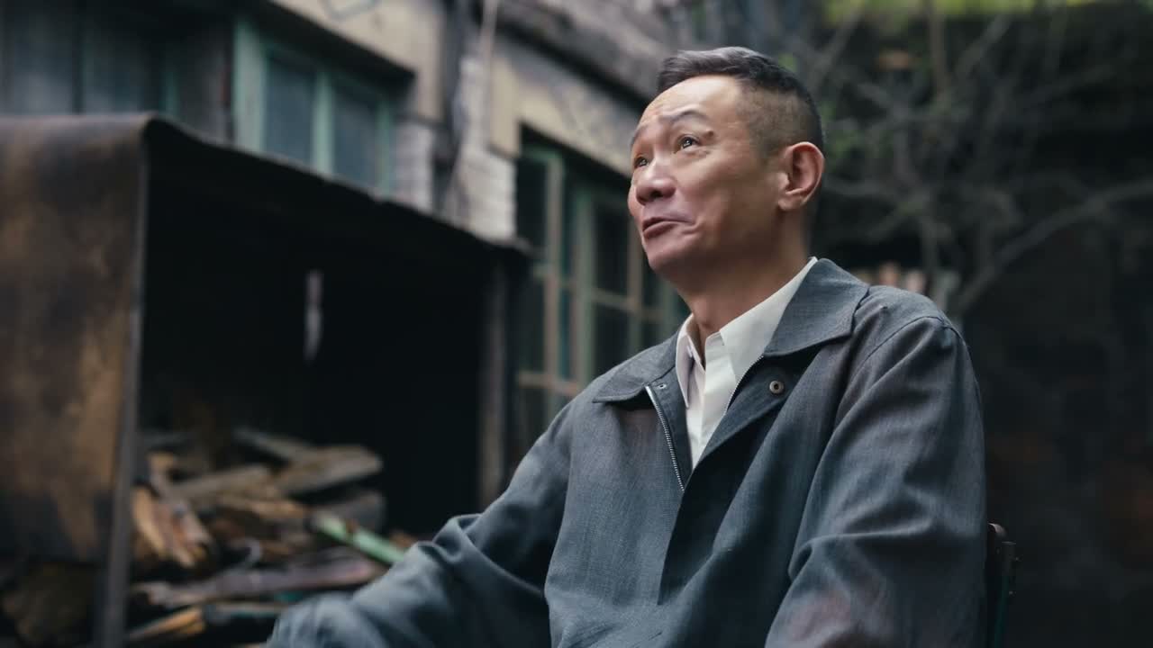 这老人都不爱挪窝