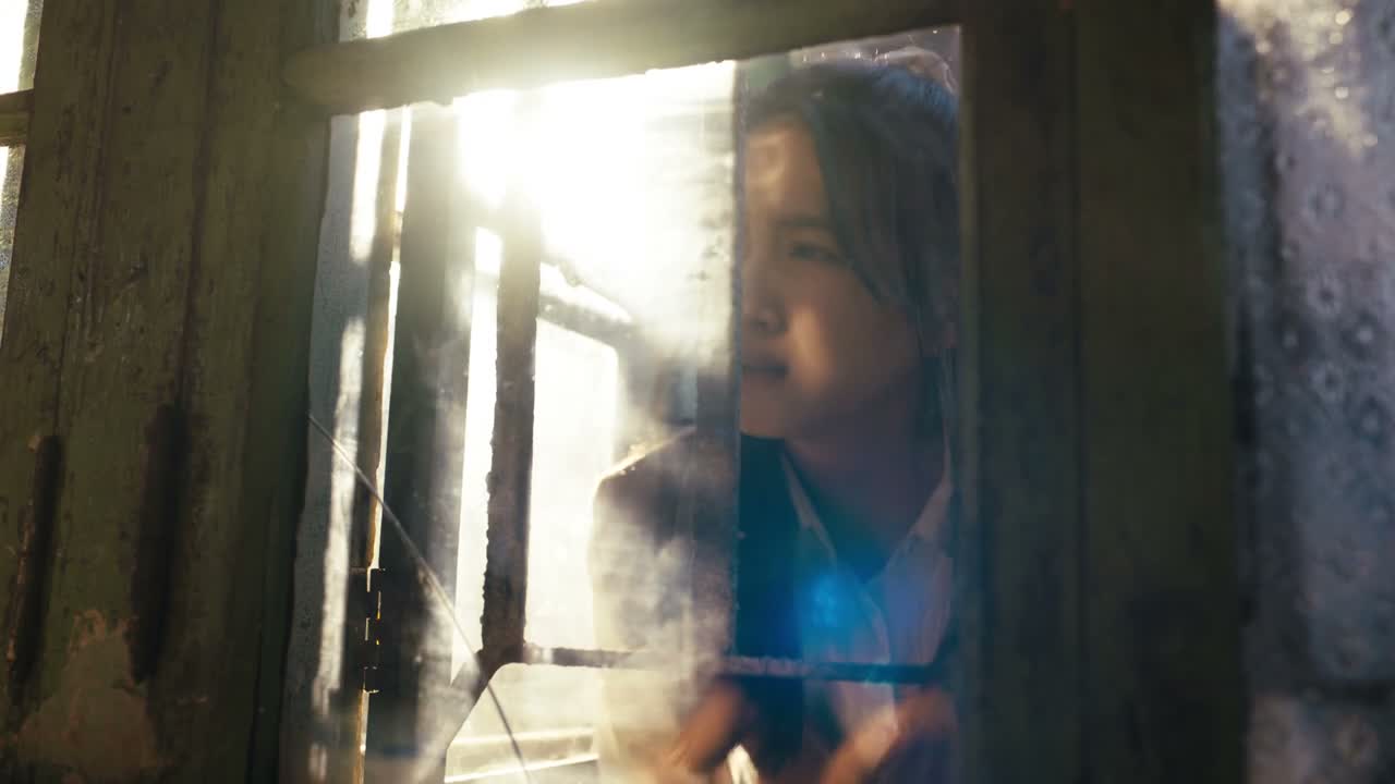 这躺会儿睡着了 你赶紧的吧