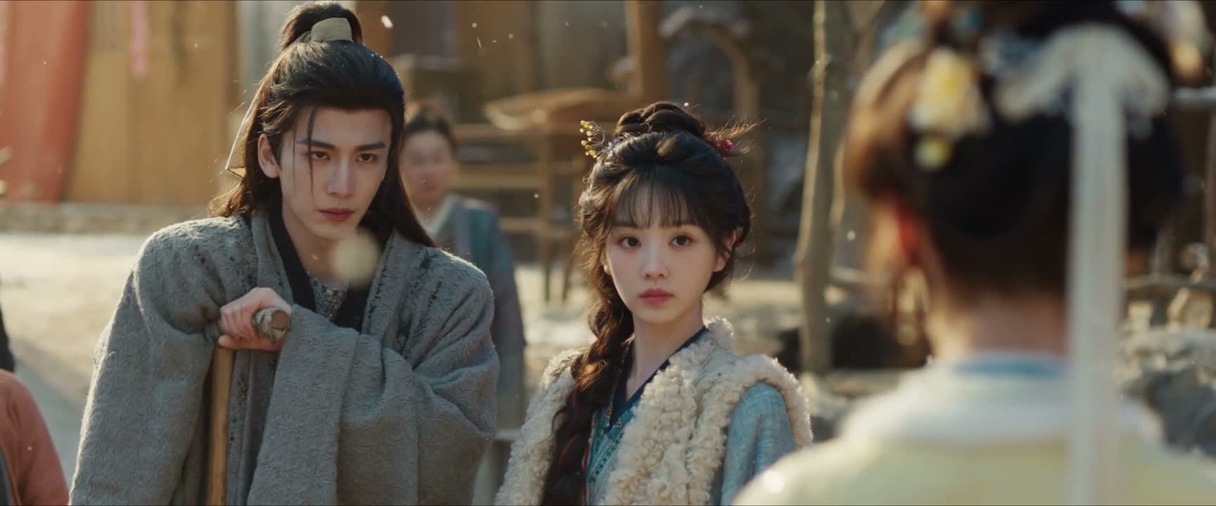 从小父母双亡