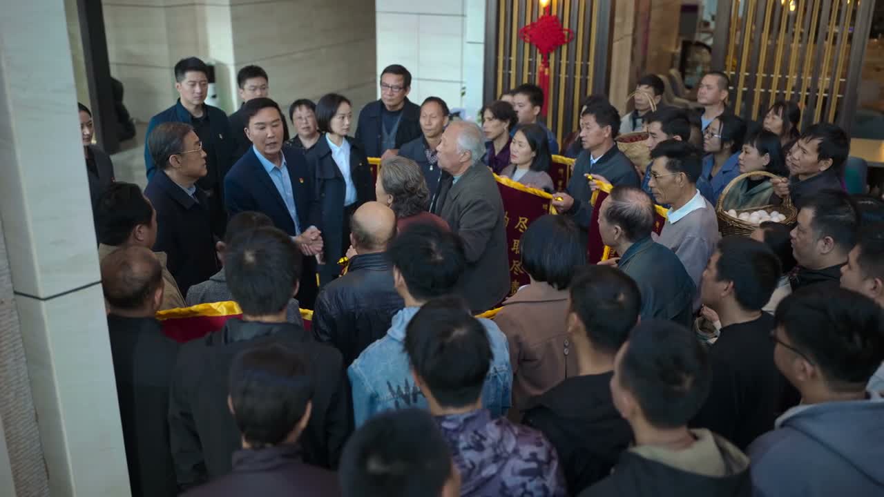 我在这里 对不起大家了
