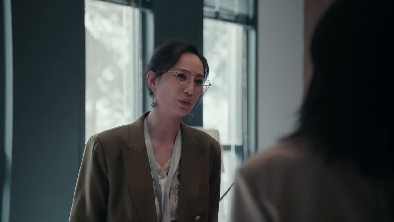 一个女孩逼到绝路吧