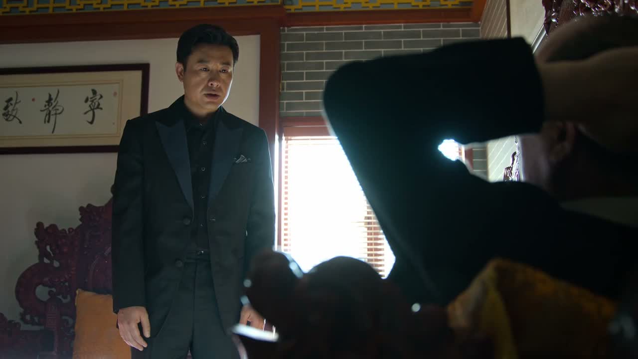 求您帮帮他