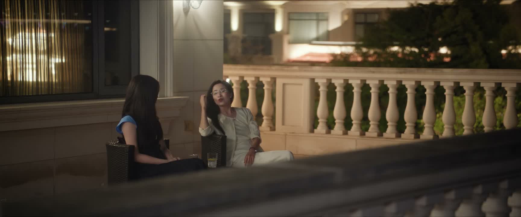 王根发有时候跟小孩一样 容易招人烦