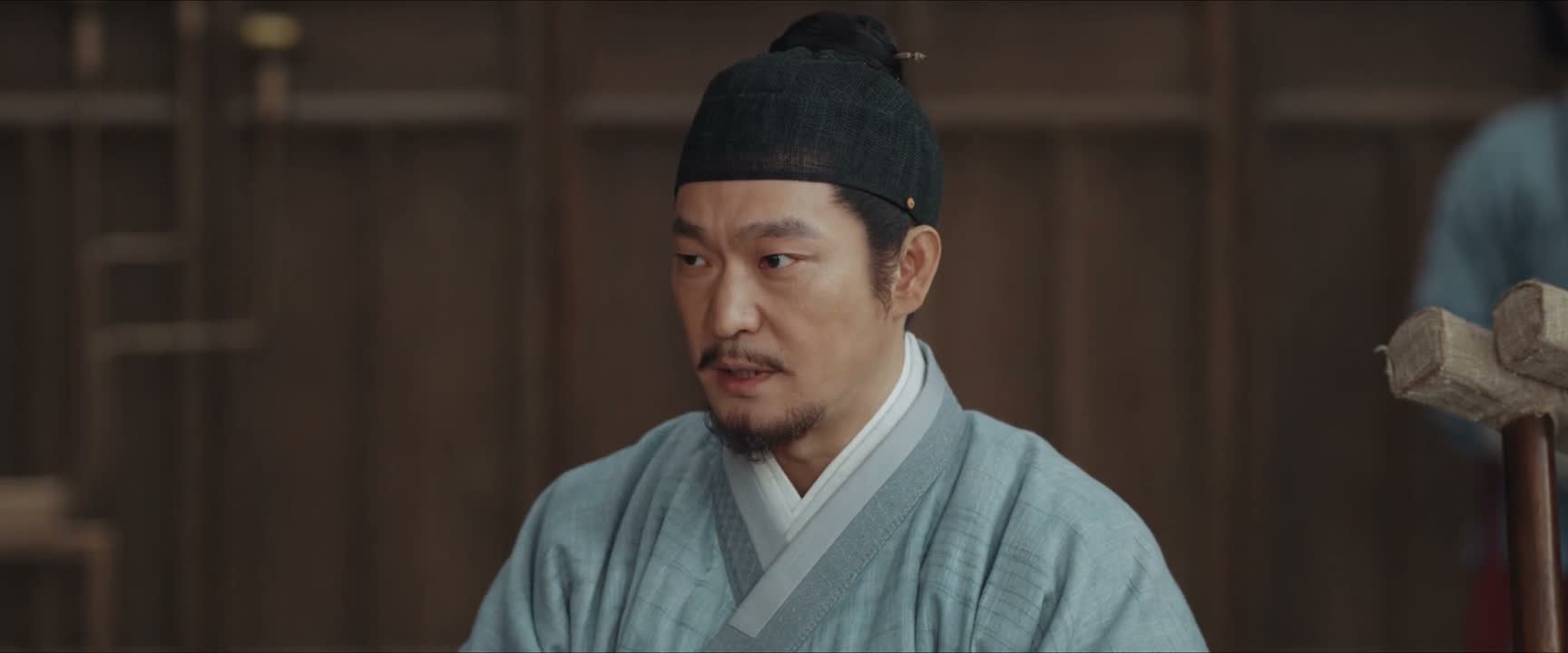 又和县令 权贵 勾搭在一起