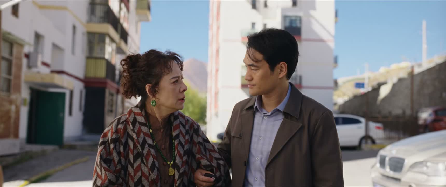 你好像有个同事 犯事了
