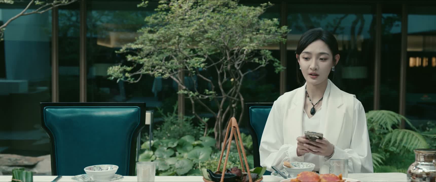 真麻烦 你们再吃点啊