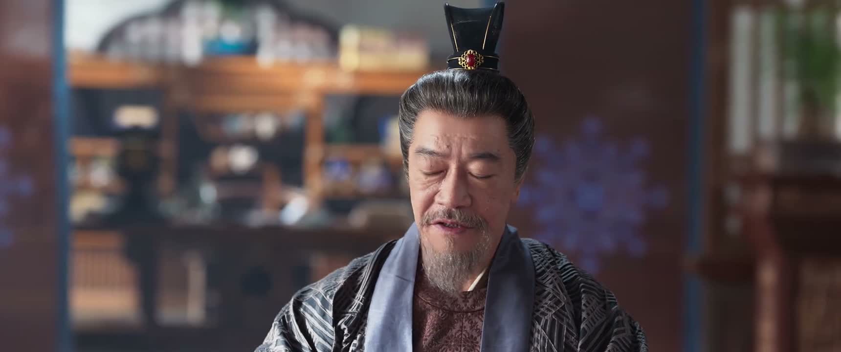你跟着王爷一起办差