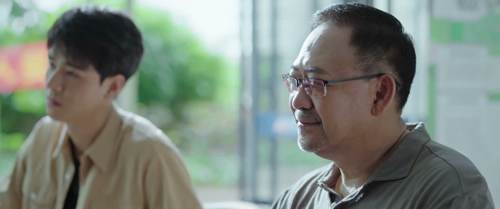 警官 他犯什么事