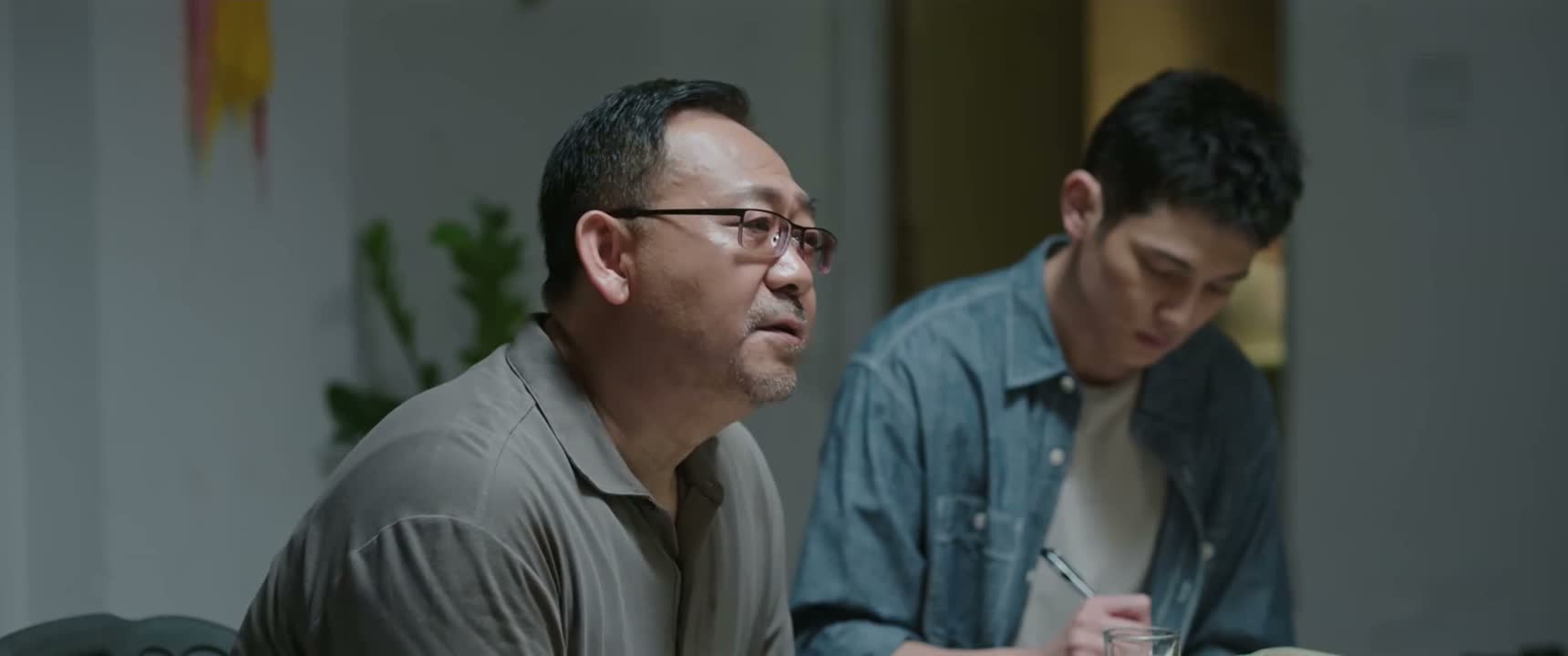 这三更半夜地烧纸
