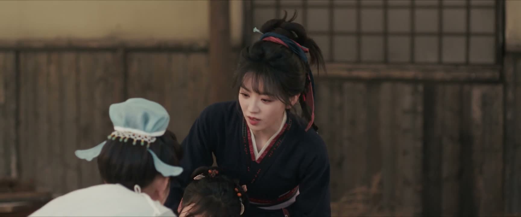 小孩 她皮影戏看多了
