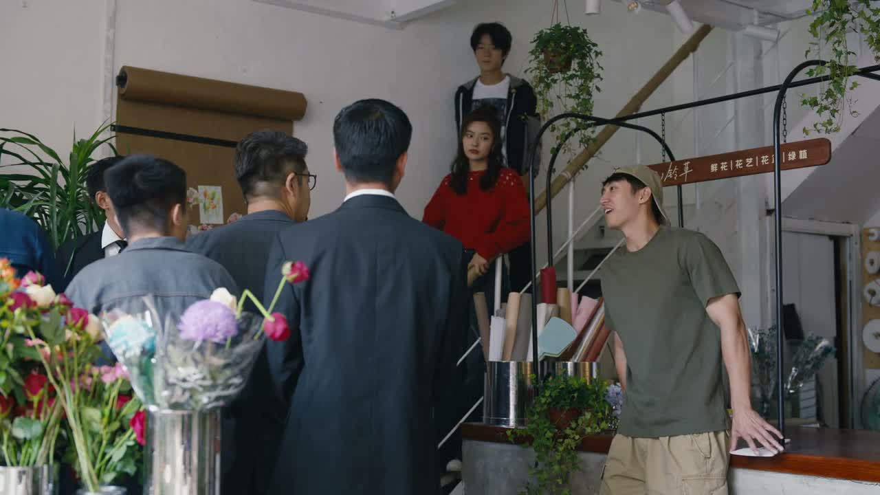 就没事老过来找我唠嗑的哥们
