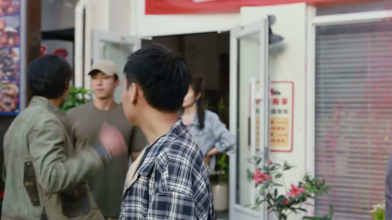 我直接把他们房子给他们平了