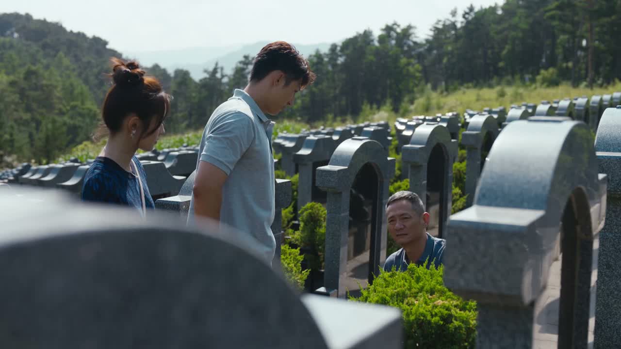 想着再也见不着面了