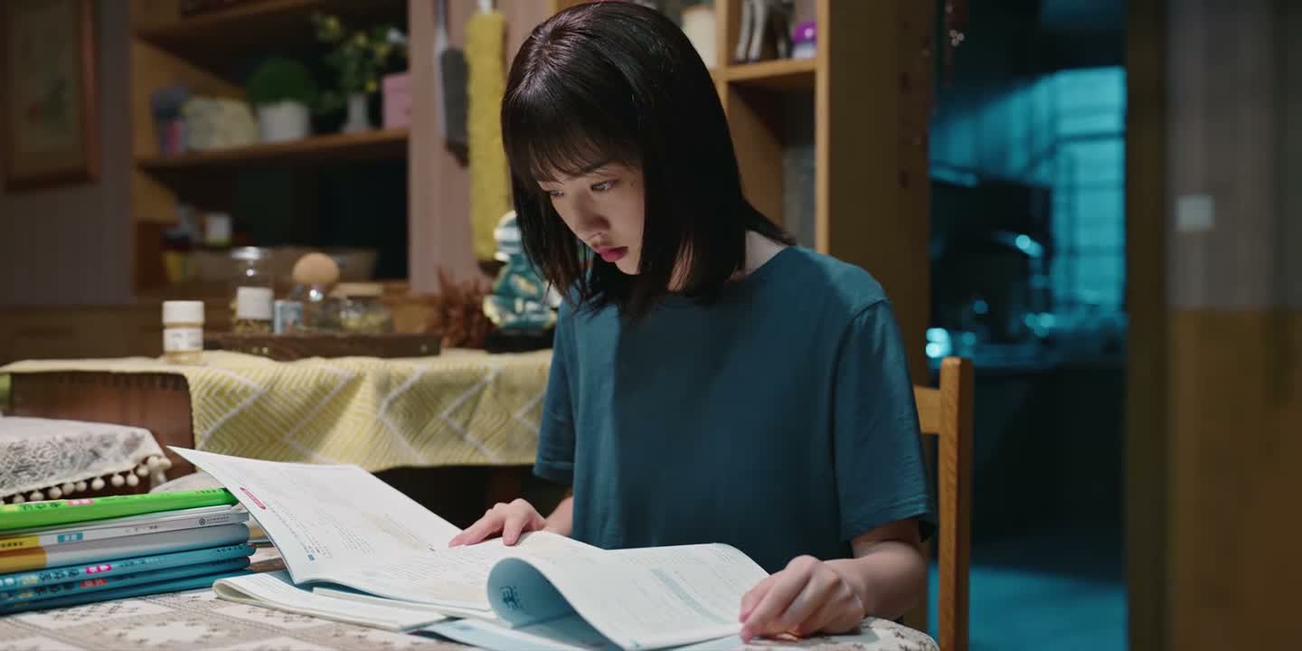 家里的财政大权交给小灿