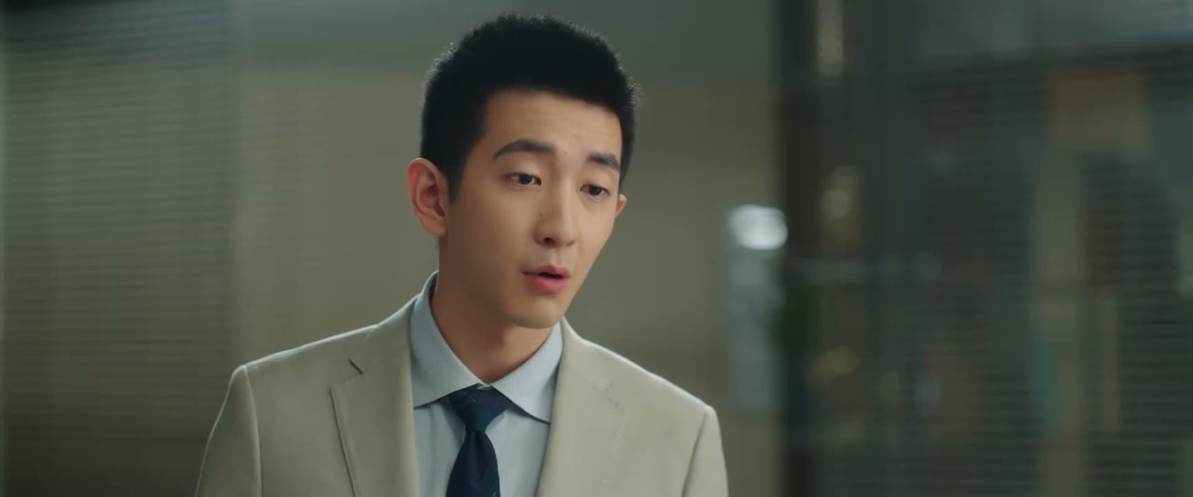 而且外面的记者越来越多了