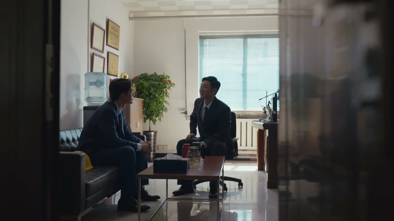 谁家钱也不是大风刮来的