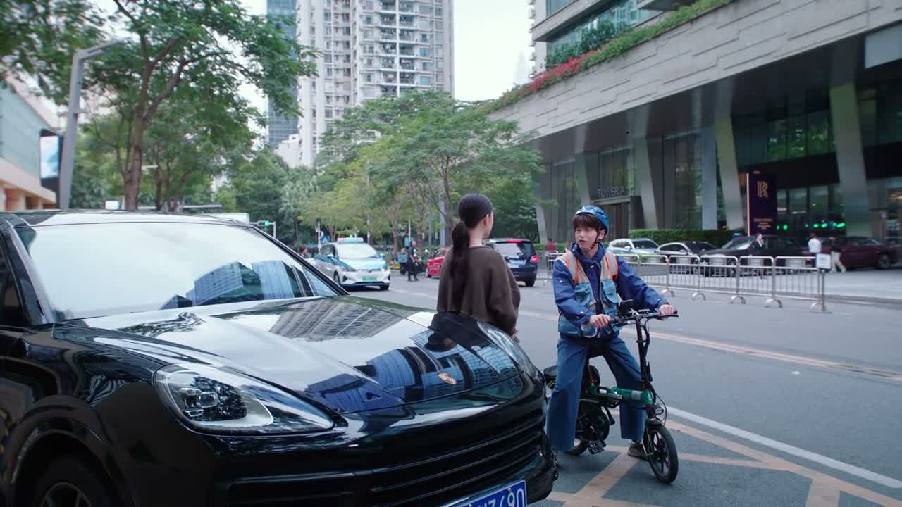 很高兴为您服务 我已准时到达约定地点