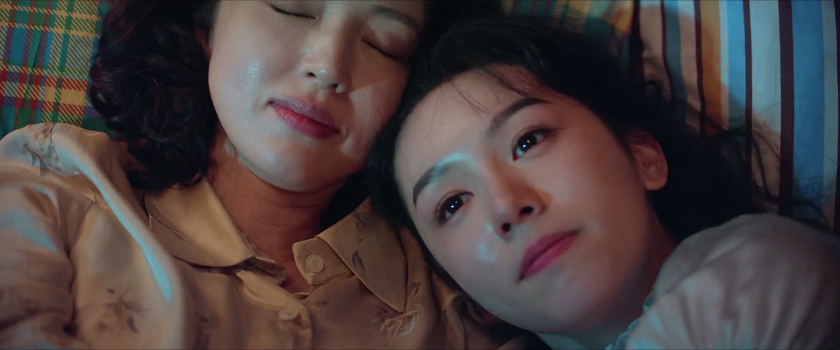 她意识到 我这不是她的女儿