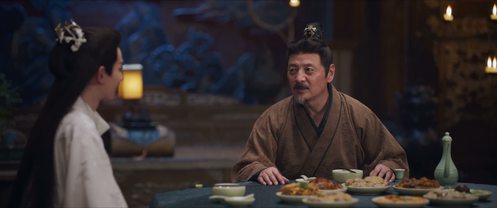 你要不要再喝杯热茶呀