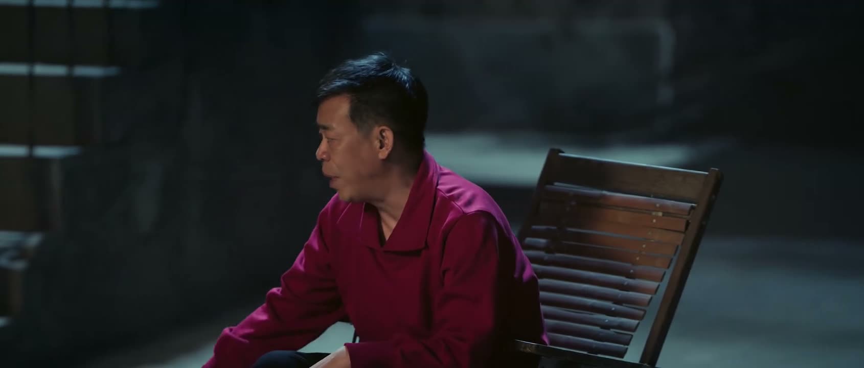 白瞎了那两个漂亮的脸蛋