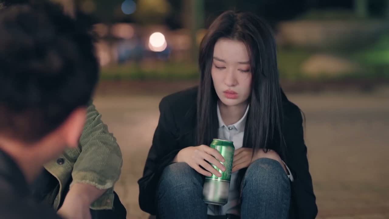 谁呀你们 跟我们去酒吧呗