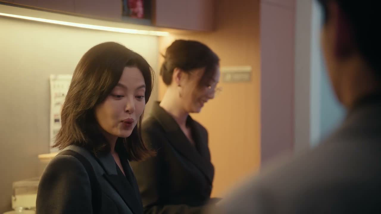 你不管在不在陈君所