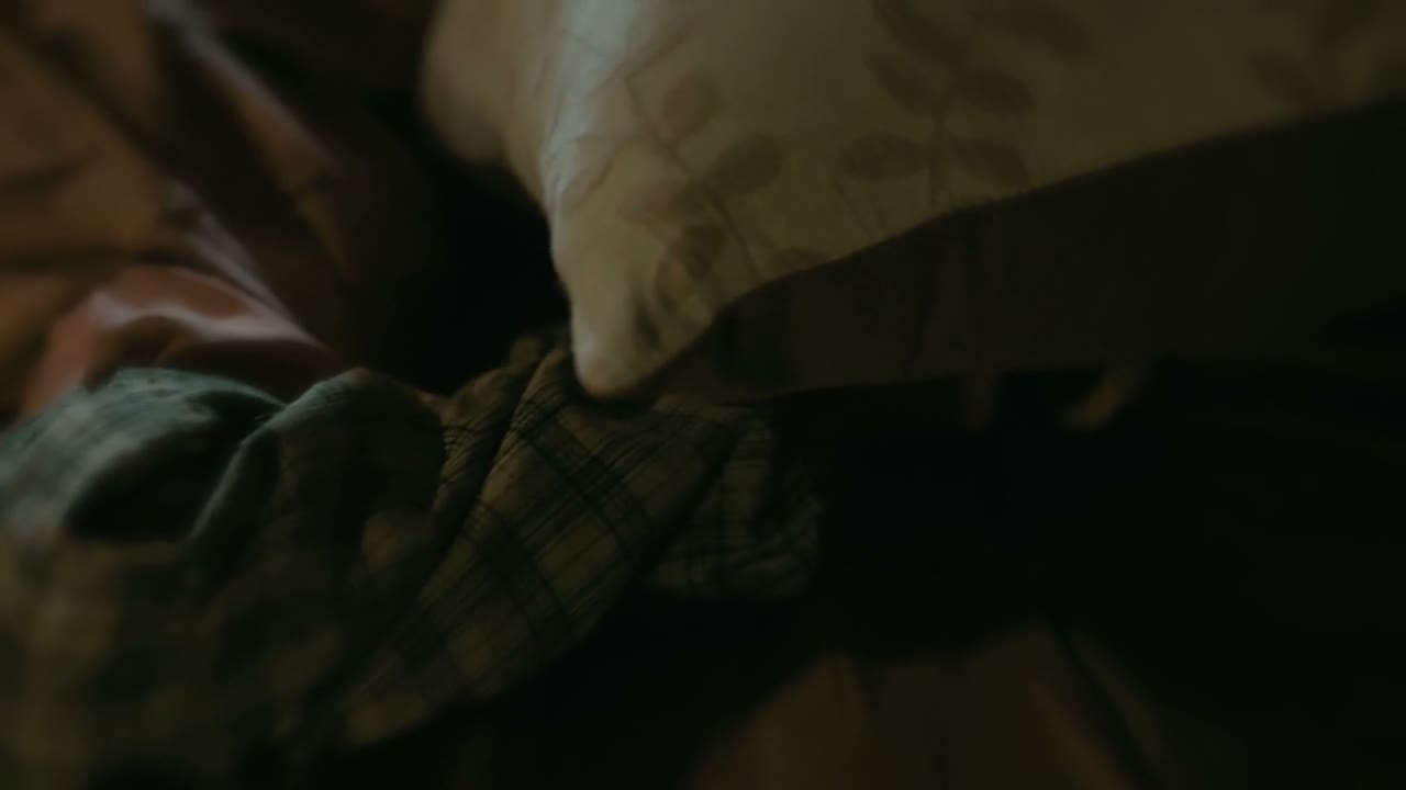 我整个人都僵住了