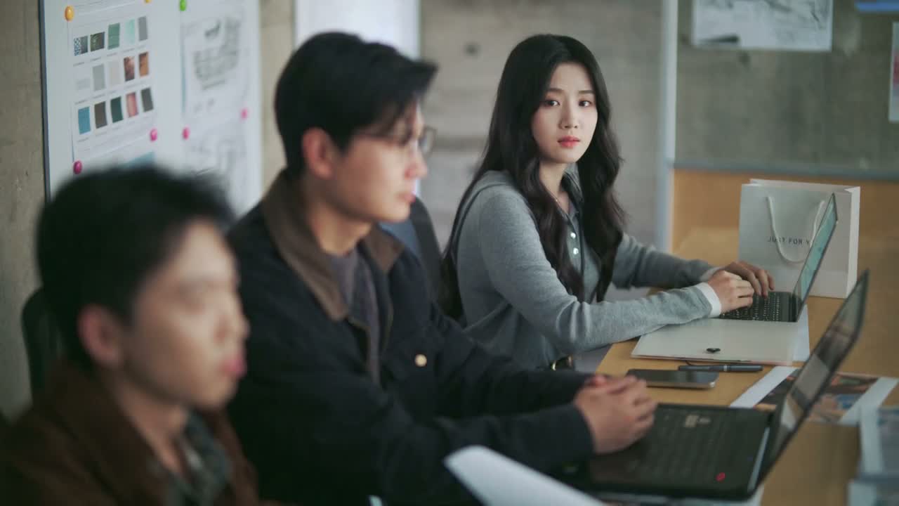 我们还有很多会要开