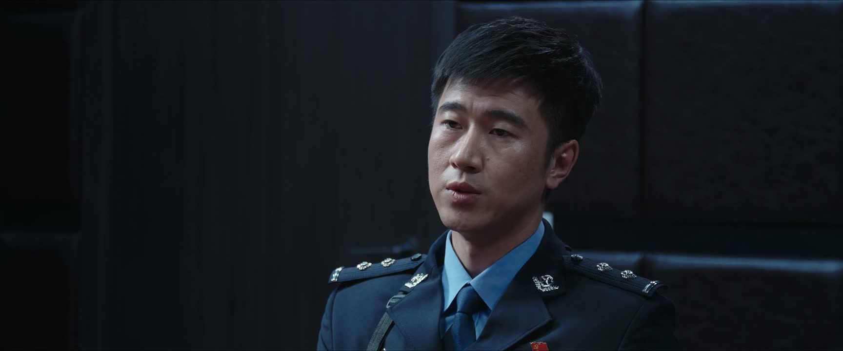 幸亏周瑾反应得快 把我拖了回来