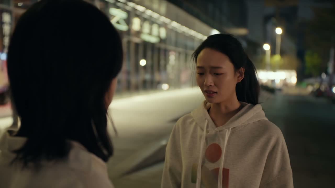 别再像敌人一样