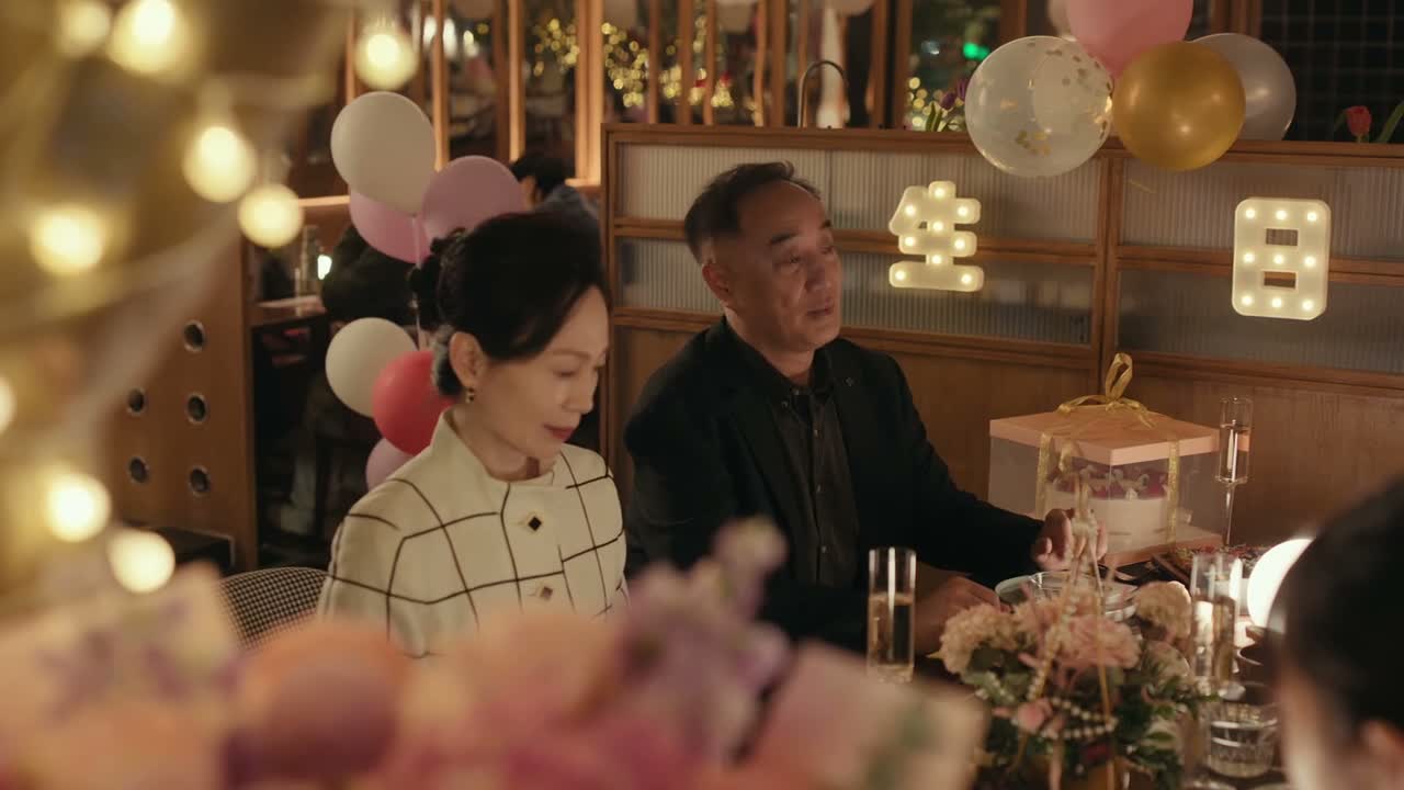 原本是打算在家里过