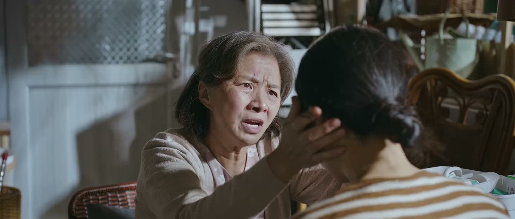 下手怎么那么狠呢