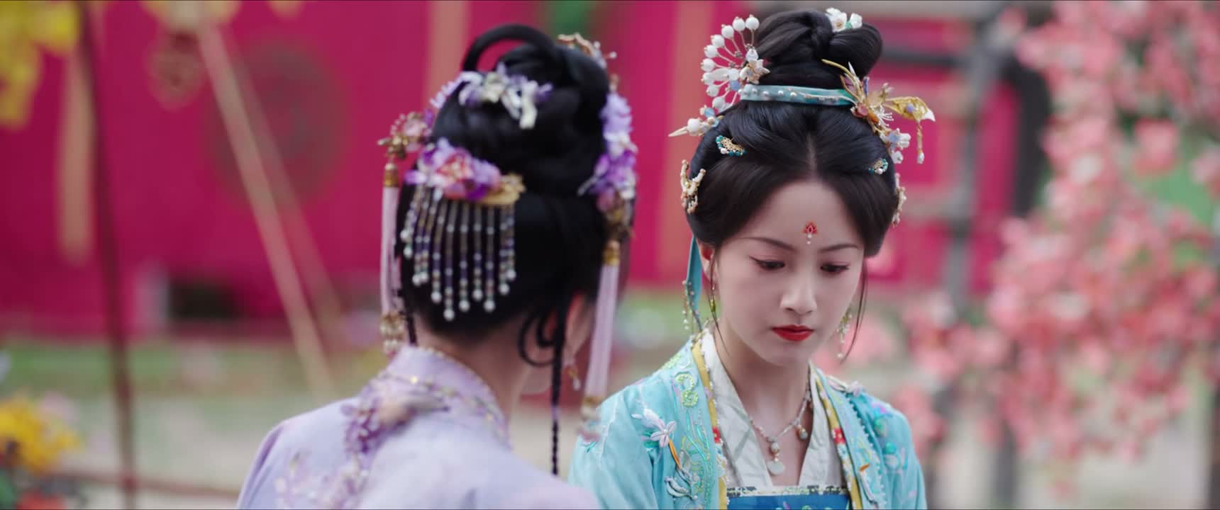 大伯和伯娘能生吞了咱们