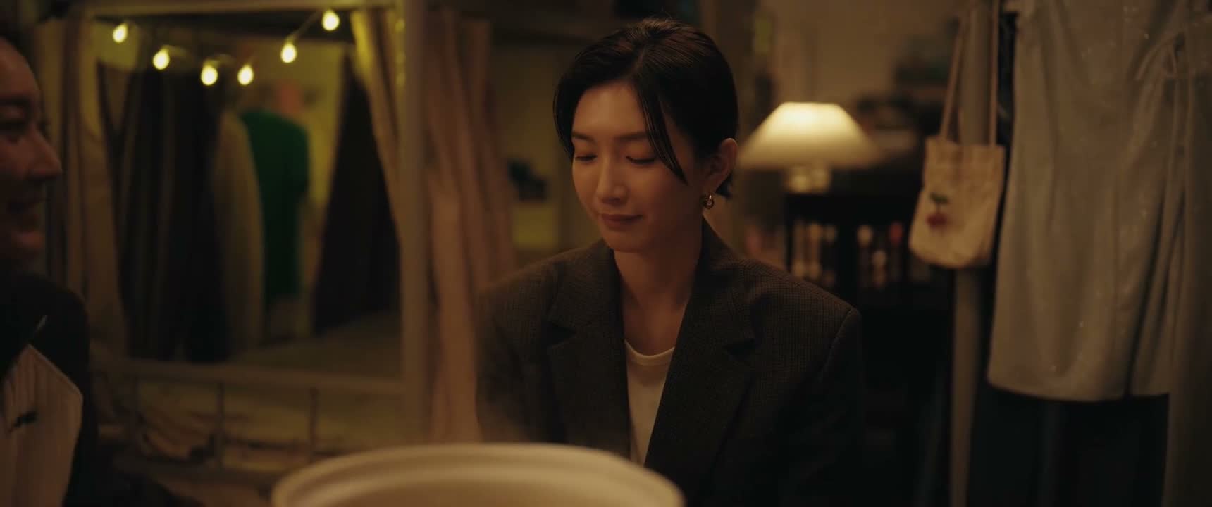 那咱欢迎老板 喝一个吧 欢迎老板